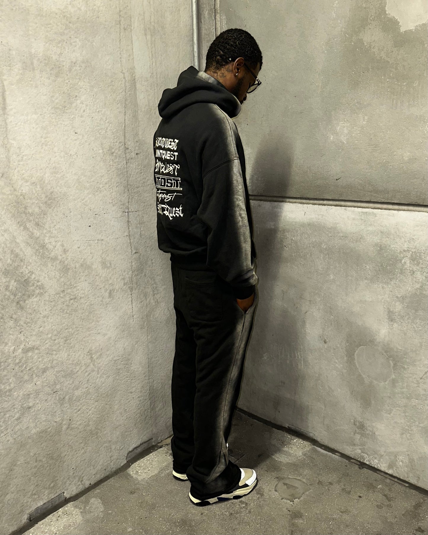 SAINT QUEST JOGGING SUIT (BLACK)
